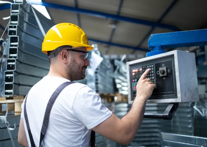 Mantenimiento de maquinaria e inspección eléctrica
